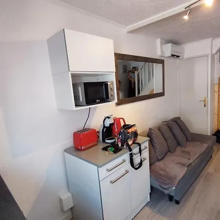 We ! Cocoon Duplex In Dowtown *